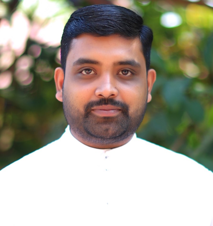Fr. Jinse Kandakkatt